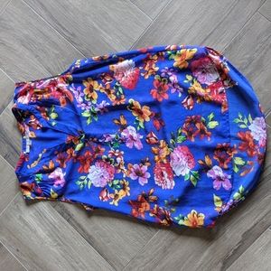 Daniel rain sleeveless blouse size SM.